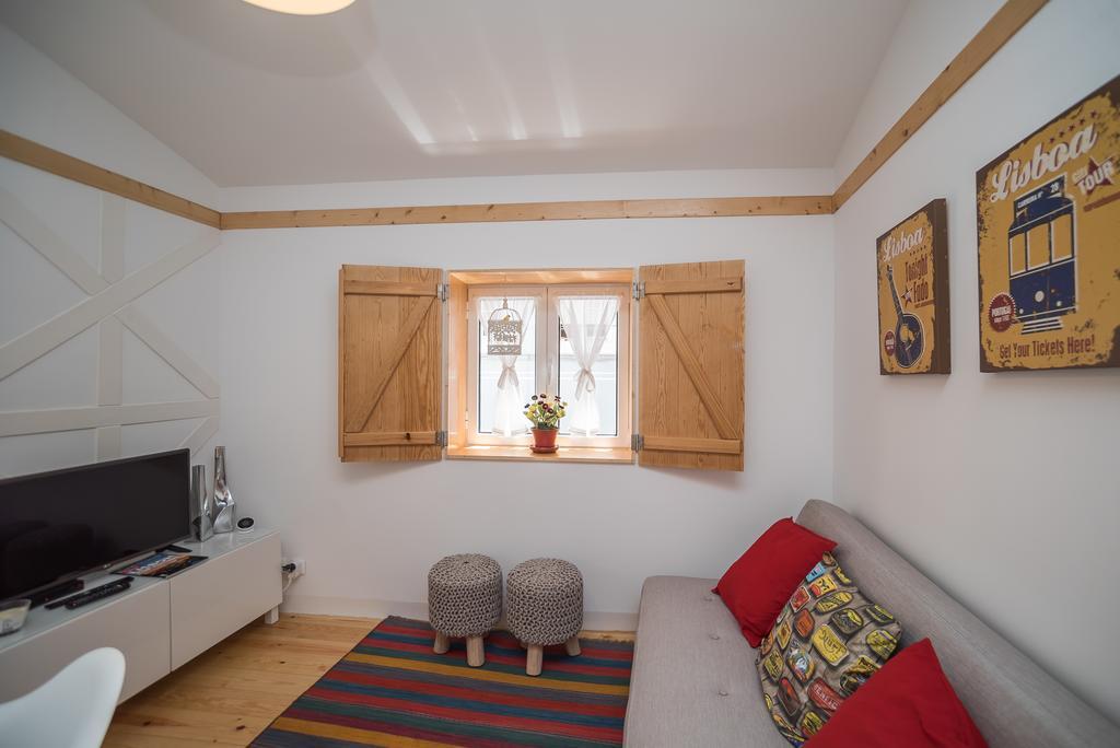 Feel Alfama Apartment Lisbon Bagian luar foto