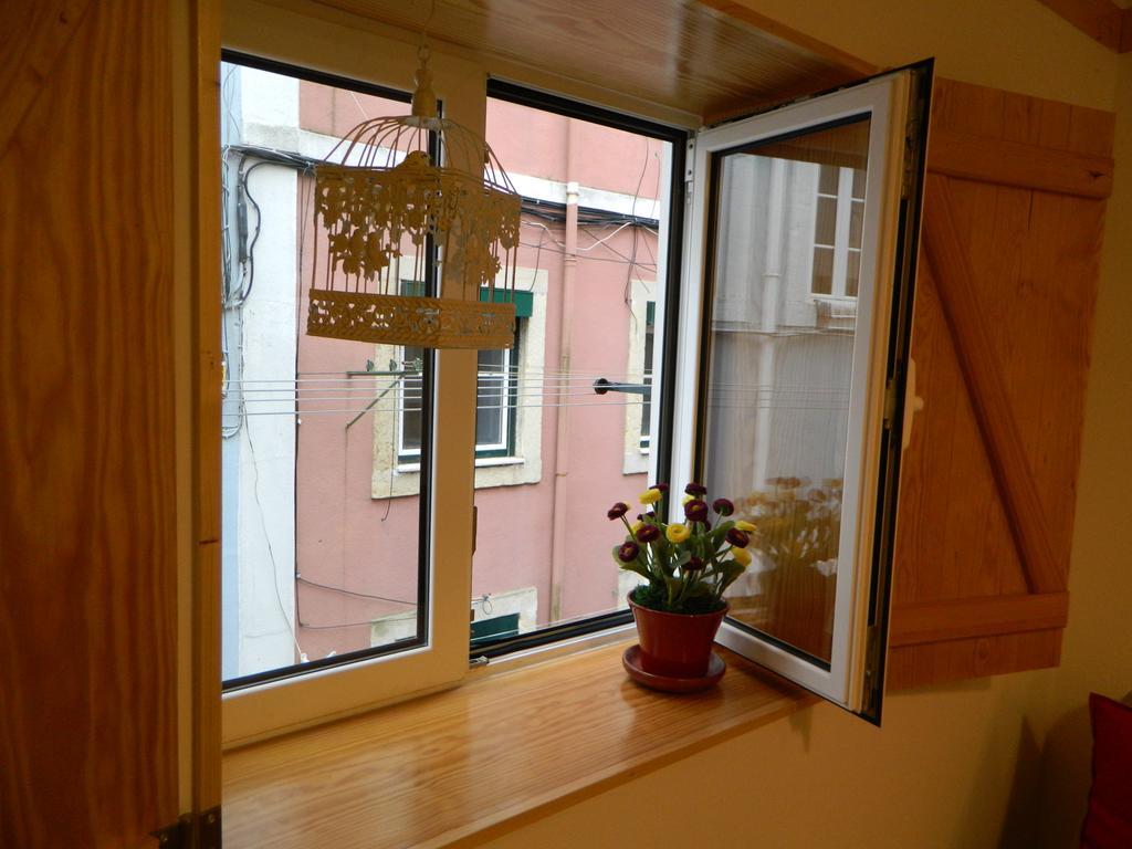 Feel Alfama Apartment Lisbon Bagian luar foto