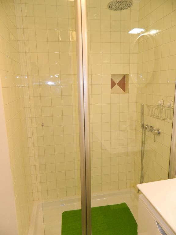 Feel Alfama Apartment Lisbon Bagian luar foto